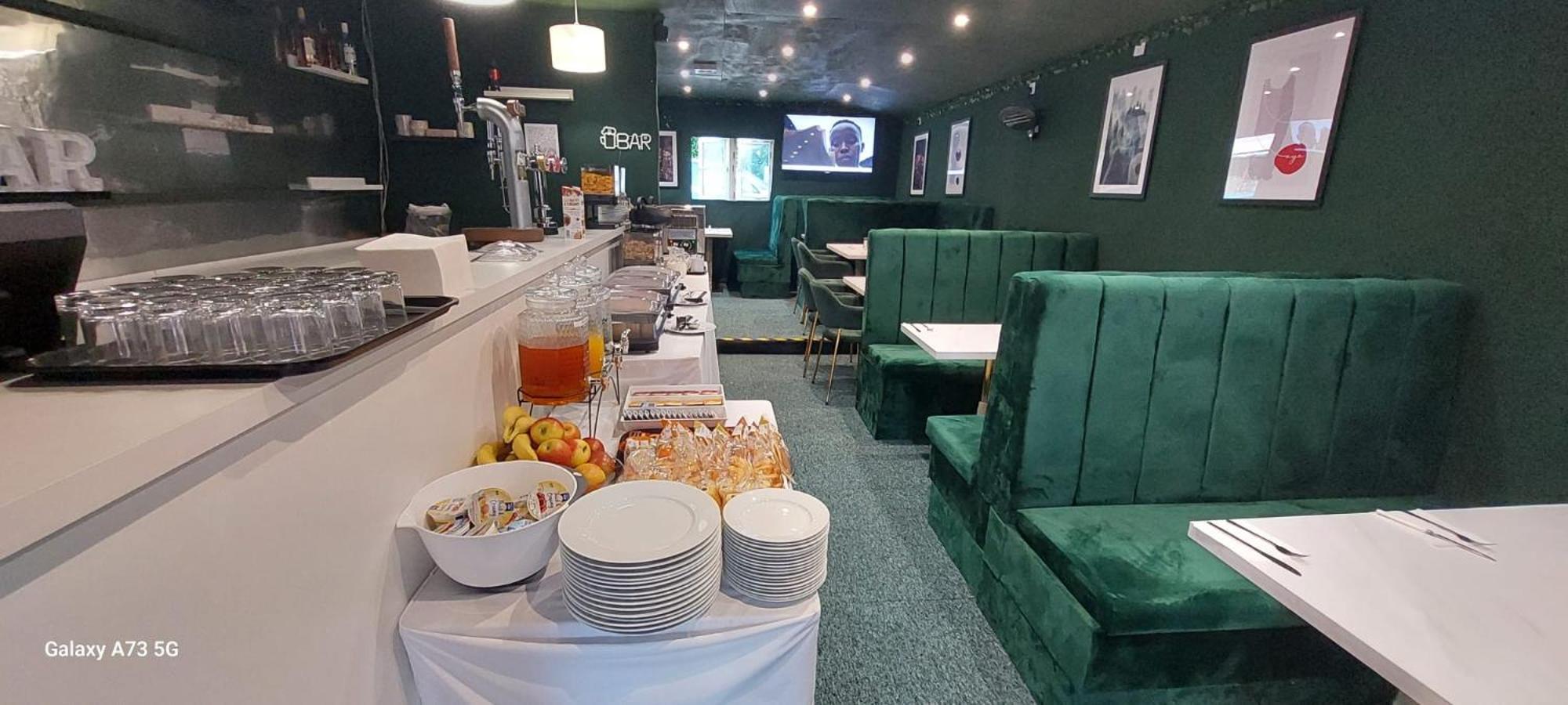 Wilson Lodge メイデンヘッド エクステリア 写真